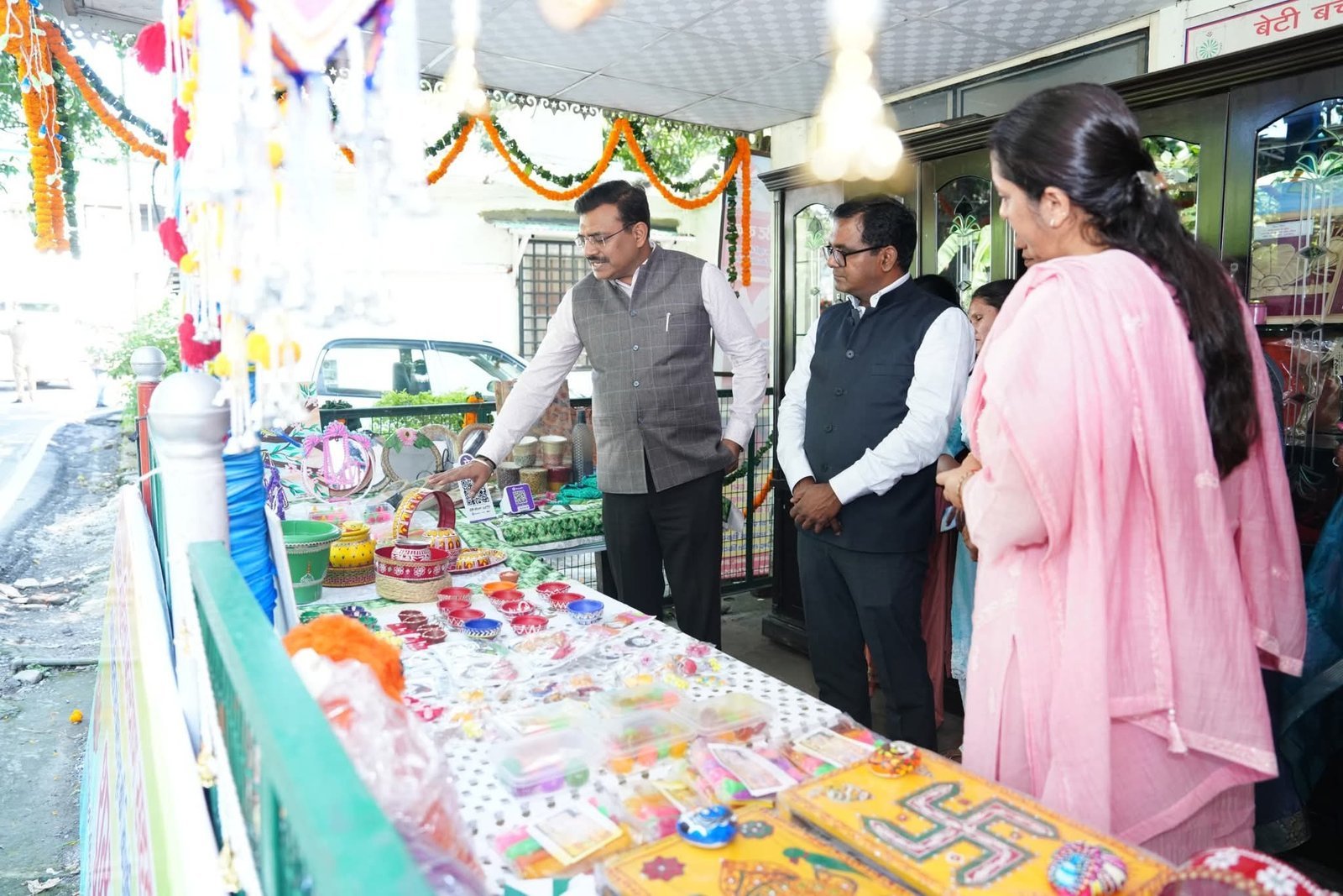 उत्तराखंड में महिला सशक्तिकरण और आत्मनिर्भरता को बढ़ावा देने के लिए मुख्य सचिव की पहल