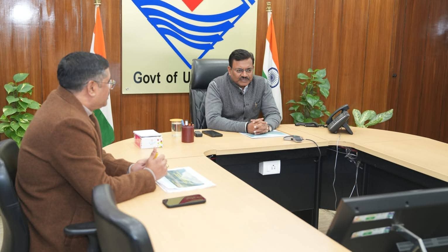 मुख्य सचिव ने जमरानी व सौंग बांध परियोजनाओं की समीक्षा, समयबद्ध पूर्णता के दिए निर्देश