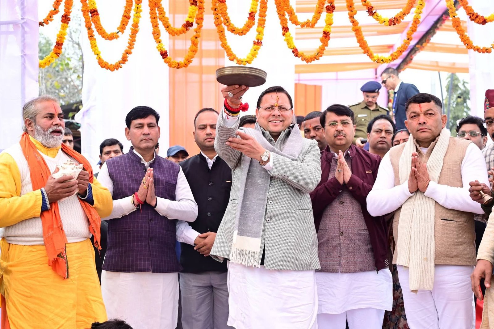 मुख्यमंत्री ने टनकपुर में शारदा कॉरिडोर सहित ₹319 करोड़ की 20 विकास परियोजनाओं का लोकार्पण एवं शिलान्यास किया