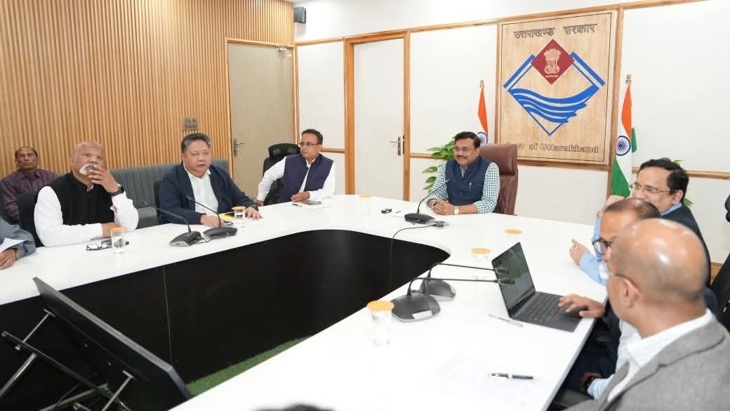 मुख्य सचिव आनंद बर्द्धन ने योजनाओं की वित्तीय प्रगति की समीक्षा की, शत-प्रतिशत बजट खर्च करने के दिए निर्देश