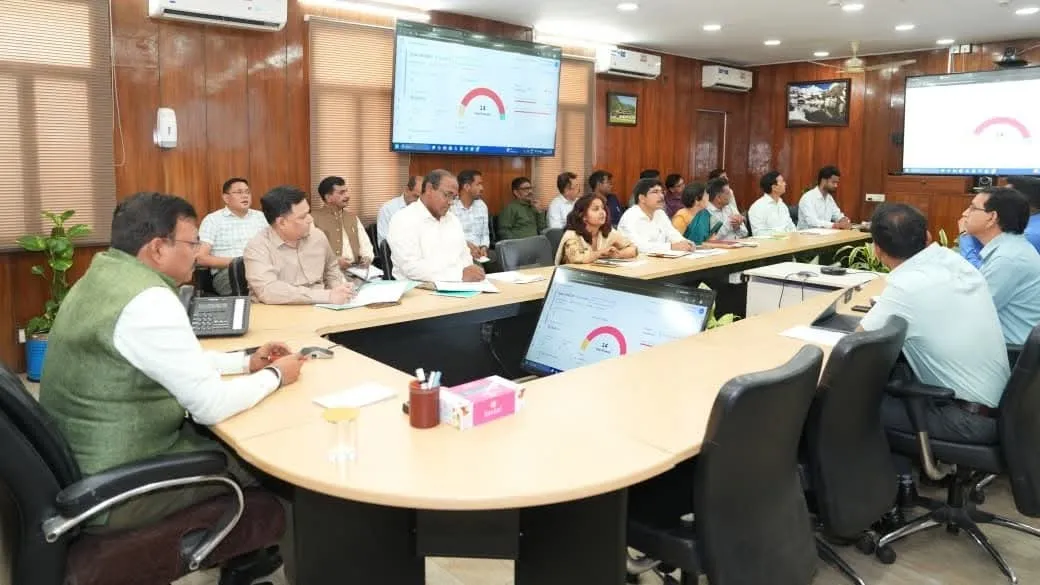 मुख्य सचिव आनन्द बर्द्धन सख्त: योजनाओं की निगरानी अब ‘स्टेट प्रगति पोर्टल’ से