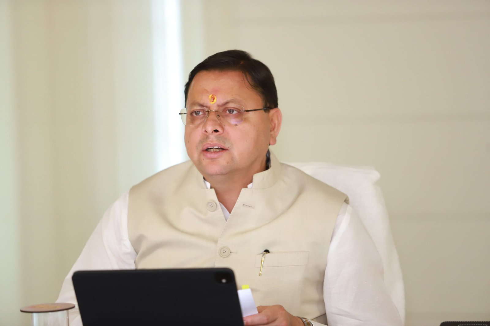 मुख्यमंत्री ने दिए शिक्षा में गुणात्मक सुधार के निर्देश