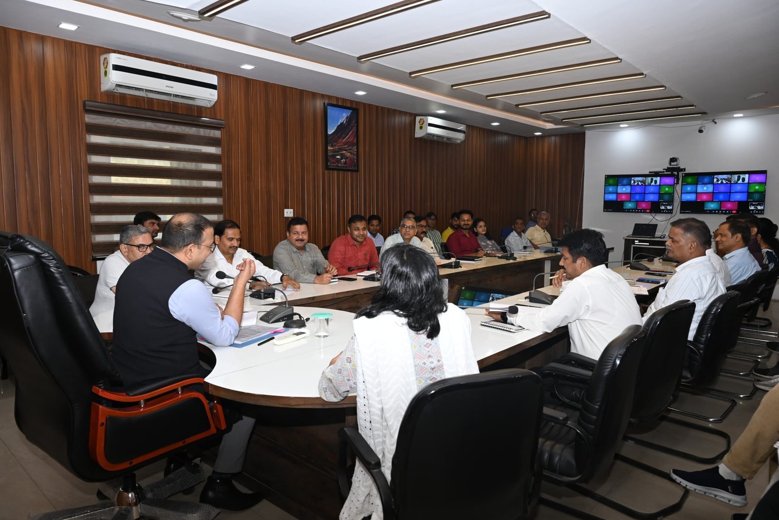 स्वतंत्रता दिवस पर जिले में आयोजित किए जाएंगे विभिन्न कार्यक्रम : जिलाधिकारी