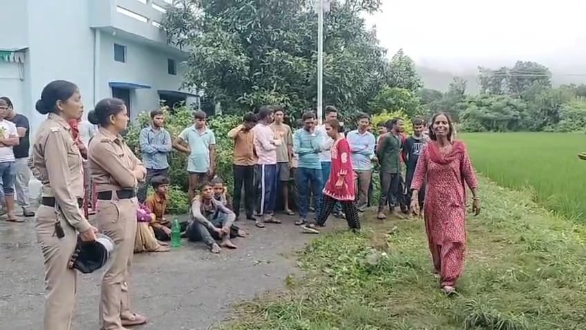 10 साल के मासूम की काटकर हत्या, शव को जमीन में गाड़ा, सर गायब