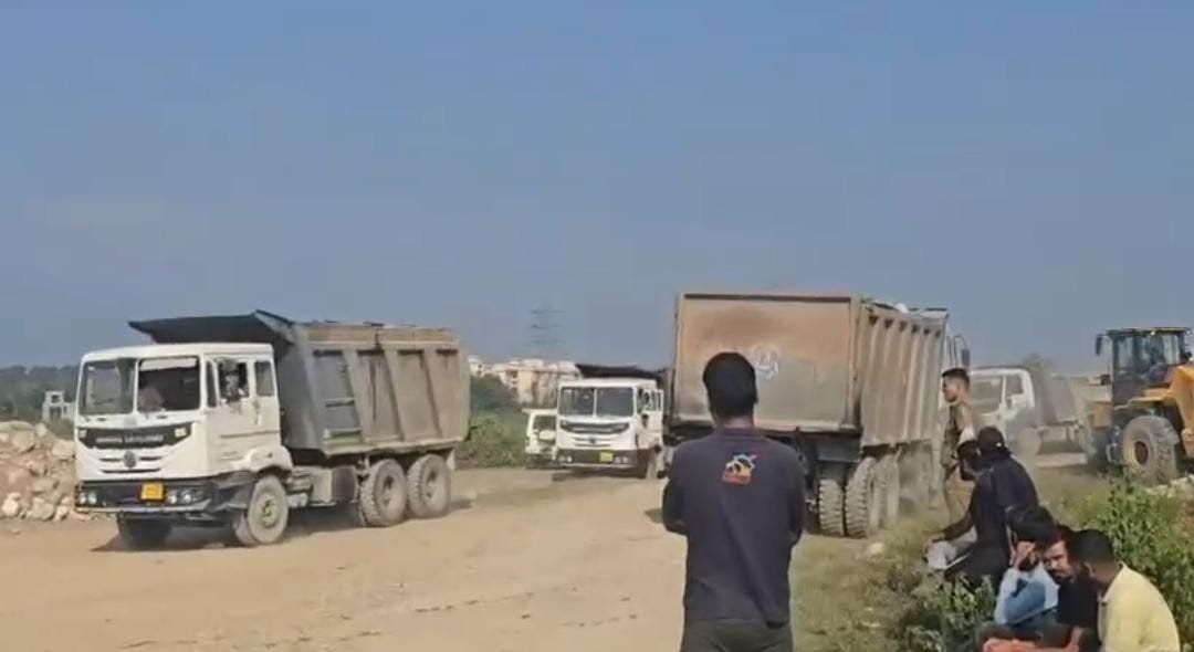 पछवादून में खनन माफियाओं पर शिकंजा, #सिंहनीवाला में सैकड़ों क्विंटल अवैध पत्थर जब्त