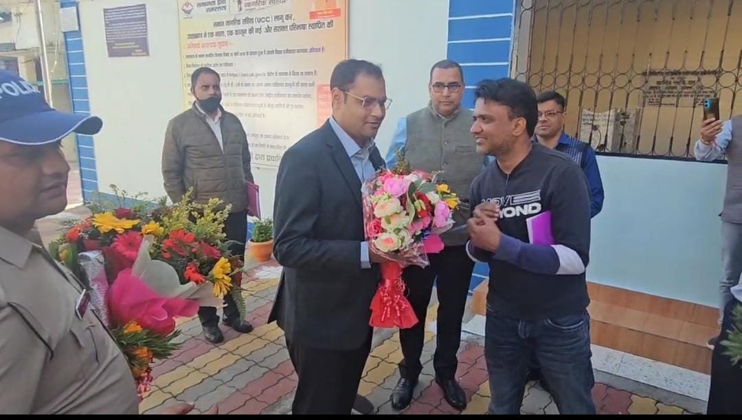 चमोली के नवनियुक्त डीएम गौरव कुमार ने संभाला पदभार