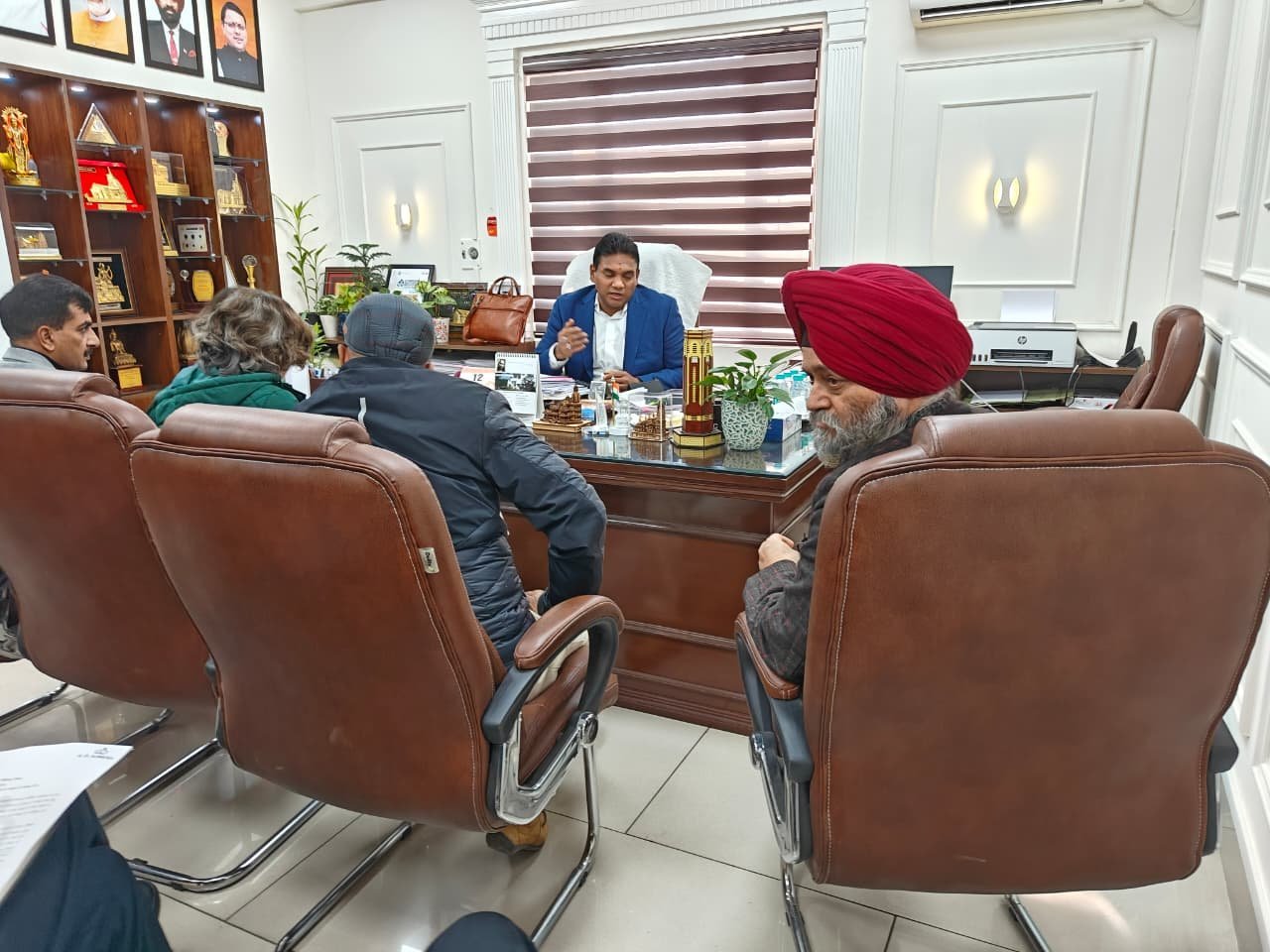 स्वास्थ्य सचिव के हस्तक्षेप से दून मेडिकल कॉलेज में सफाई कर्मचारियों की हड़ताल समाप्त, सफाई व्यवस्था बहाल