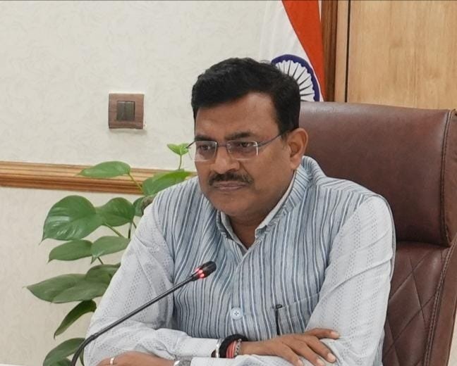 मुख्य सचिव आनन्द बर्द्धन की अध्यक्षता में सचिवालय में राज्य गंगा समिति की 18वीं बैठक संपन्न हुई…..