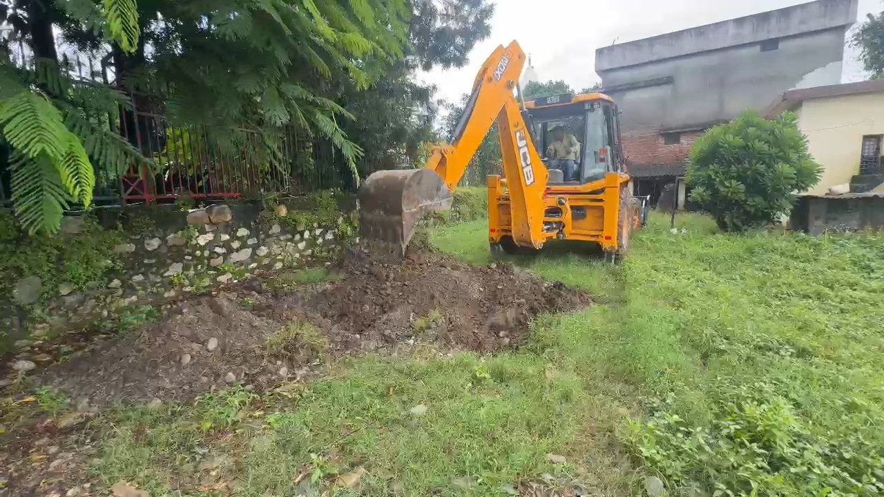 अवैध प्लाटिंग पर गर्जा MDDA का बुलडोजर